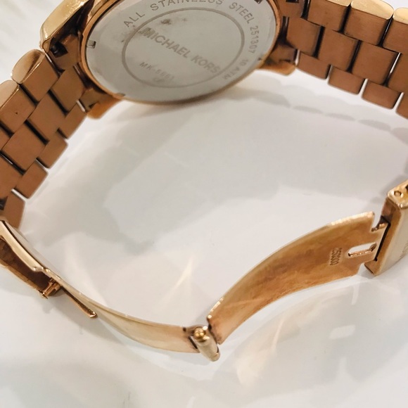 Michael Kors- Rose Gold Runway Pave Watch - Picture 3 of 6